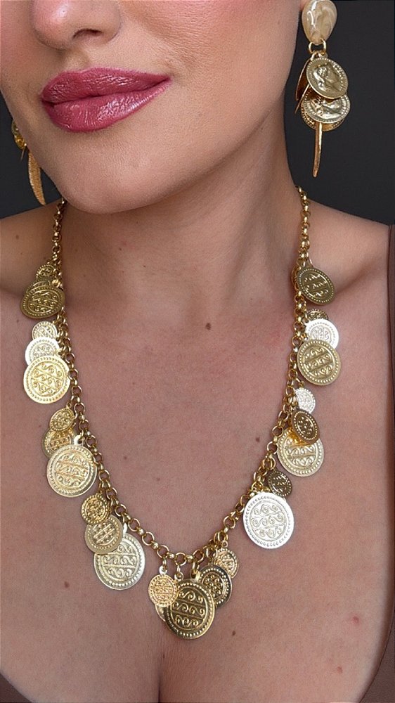 Colar Medalhas Dourado