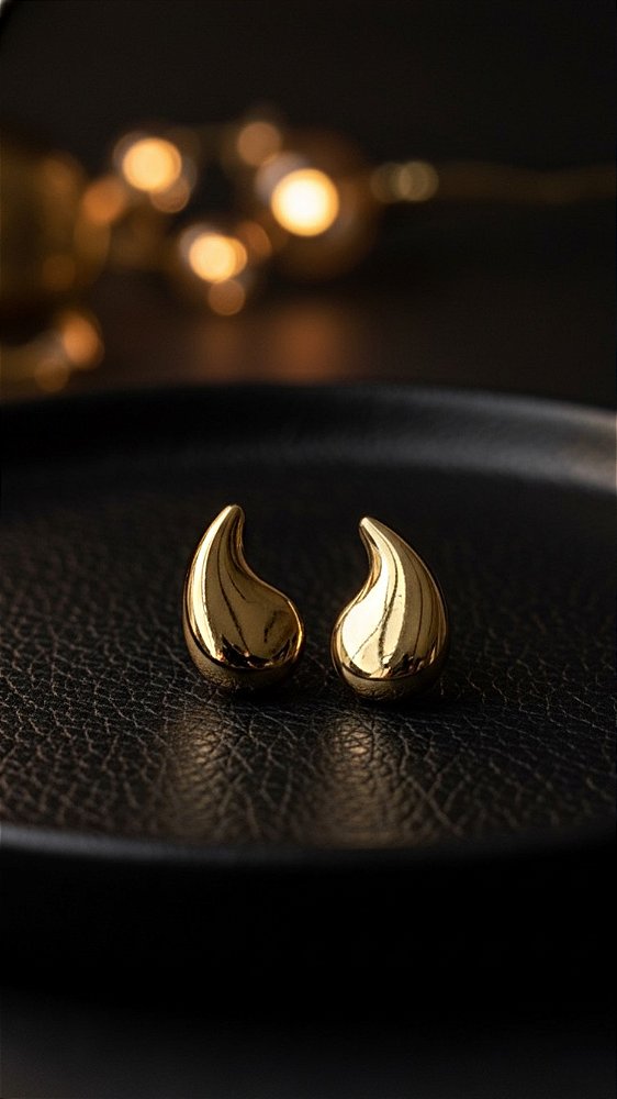 Brinco Gota Mini Aço Dourado