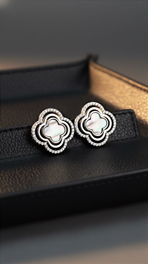 Brinco de Pressão Insp Van Cleef Prata