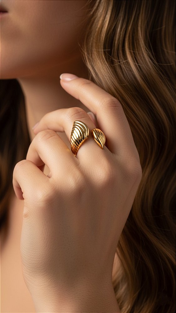 Anel Volta Textura Dourado