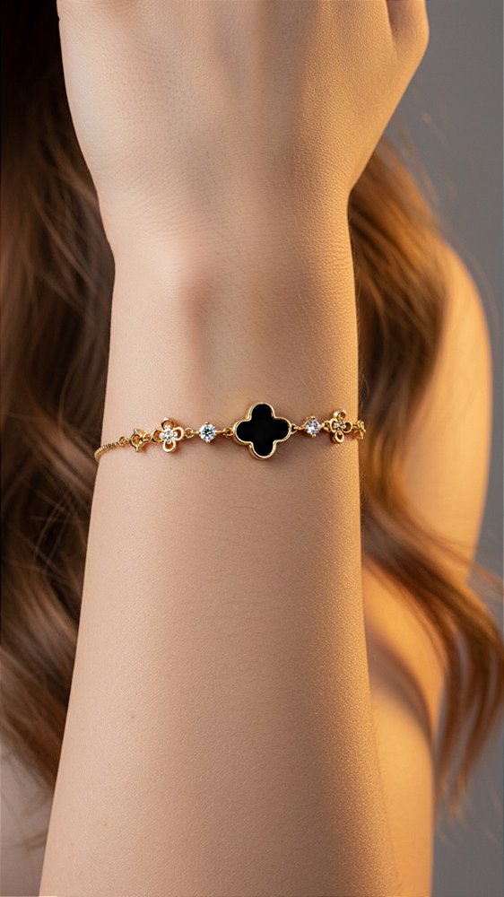 Pulseira Insp Van Cleef Alhambra Preta Solitária Dourada