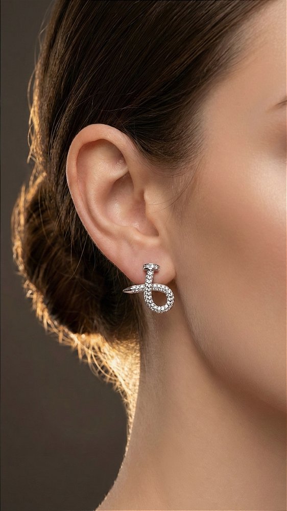 Brinco Insp Cartier Prego Zircônia Prata