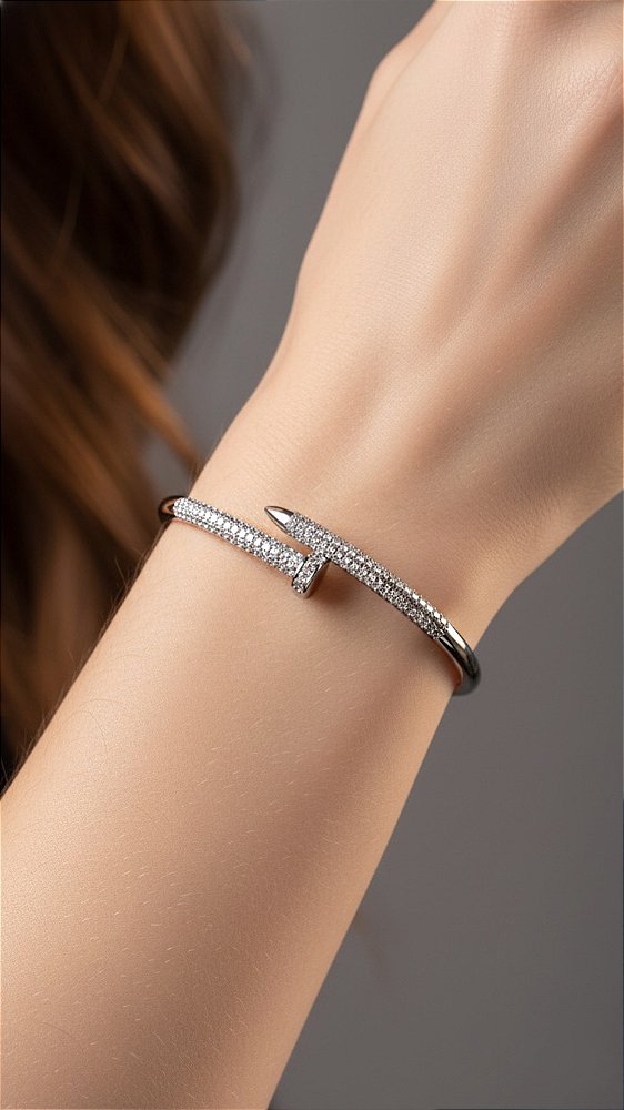Bracelete Insp Cartier Prego Slim Cravejado Zircônia Prata