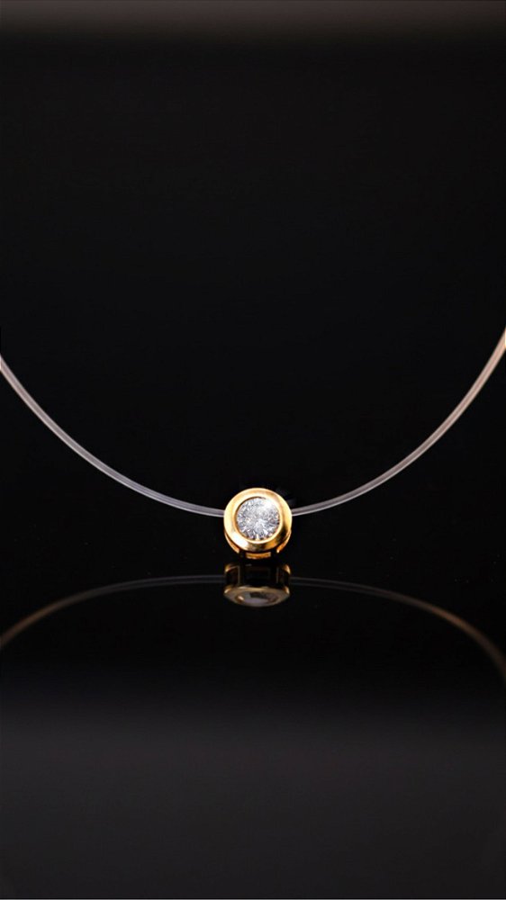 Colar Ponto de Luz Esfera Dourado Cordão Transparente