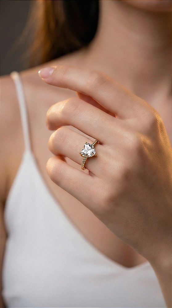 Anel Coração Zircônia Cristal Dourado Ajustável