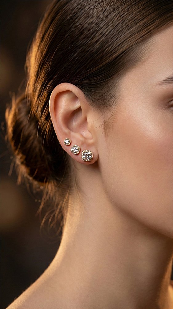 Brinco Trio Ponto de Luz Quadrado Cravejado Zircônia Dourado