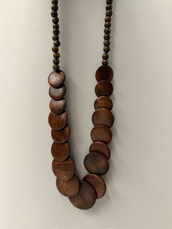 Colar Esferas Madeira