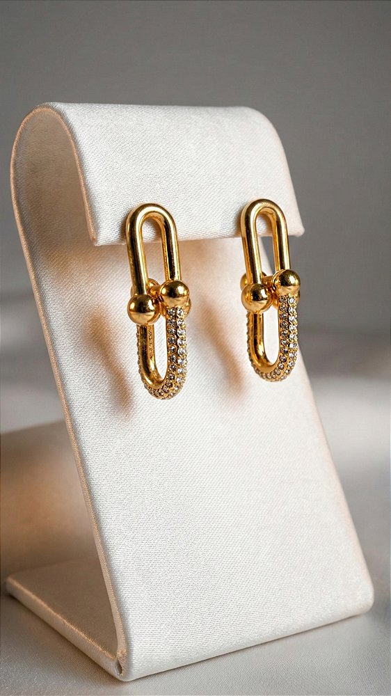 Brinco Elos Insp Tiffany Cravejado Aço Dourado