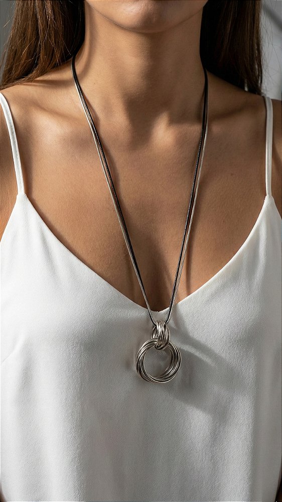 Colar Alongado Cordão Preto Esferas Orgânico Prata