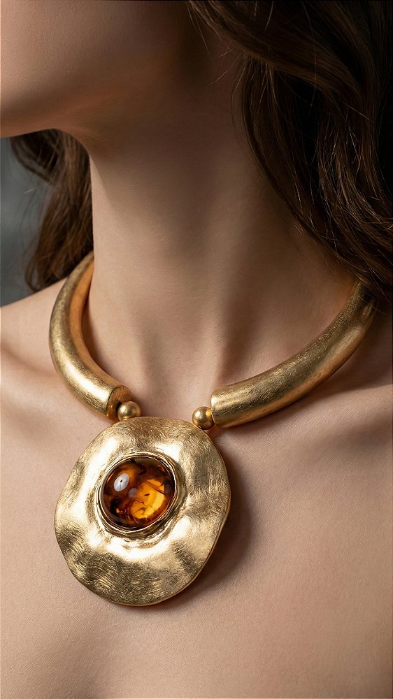 Colar Máxi Vintage Pedra Resina Escovado Dourado