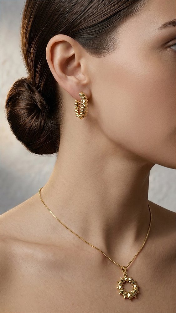 Conjunto Colar e Argolas Insp Cartier Clash Dourado