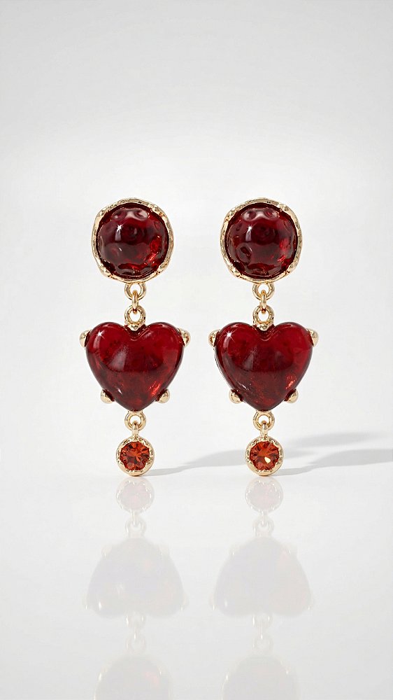 Brinco Coração Pendurado Resina Vermelha Dourado