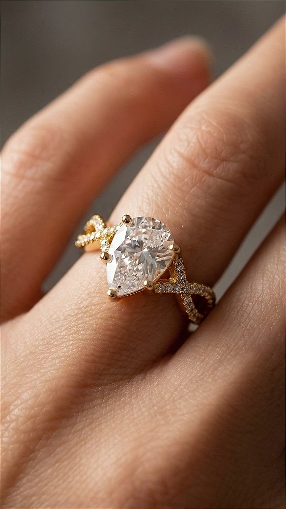 Anel Solitário Gota Zircônia Cravejado Dourado Ajustável