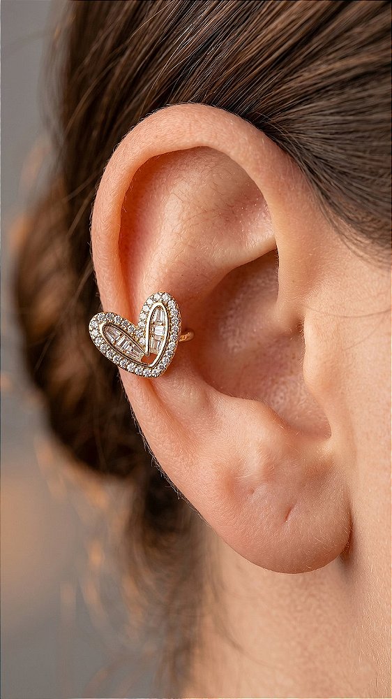 Brinco Ear Cuff Coração Zircônia Dourado