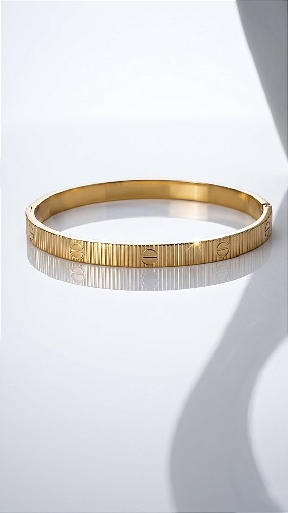Bracelete Love Texturizado CT Dourado Aço