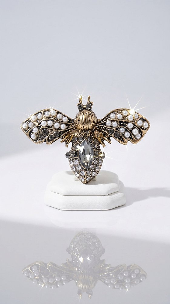 Broche Besouro Composê Pérolas Ouro Velho