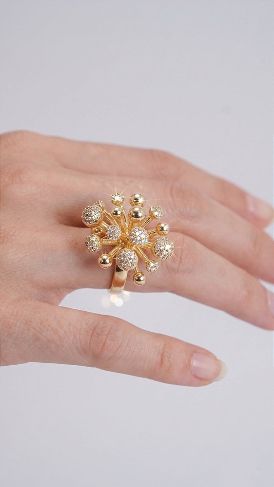Anel Esferas Cravejadas Zircônias Banho Ouro 18K Ajustável