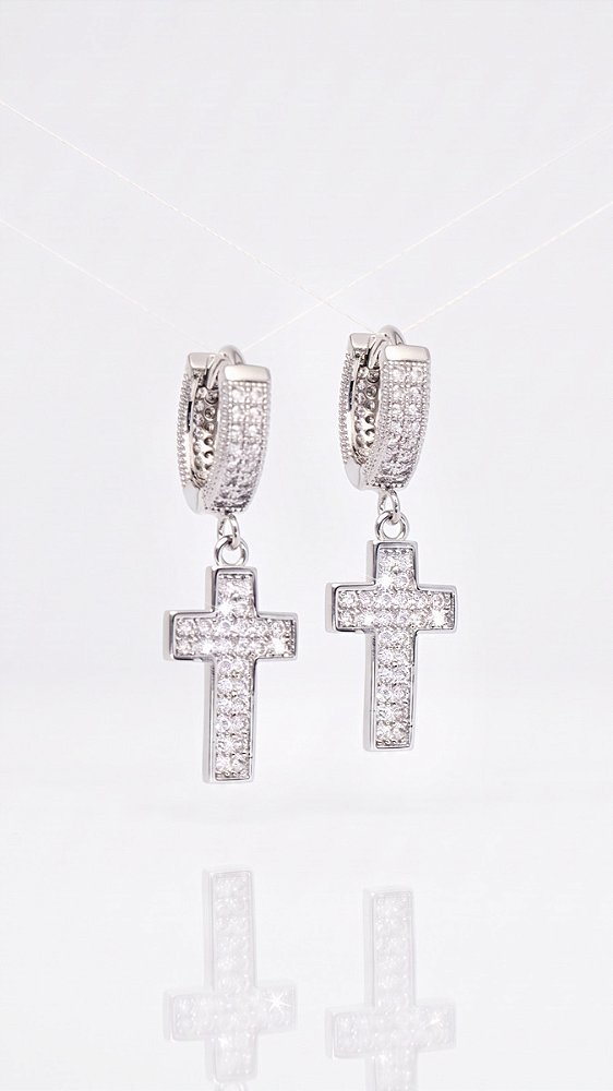 Brinco Argola Pendente Cruz Cravejada Zircônias Prata