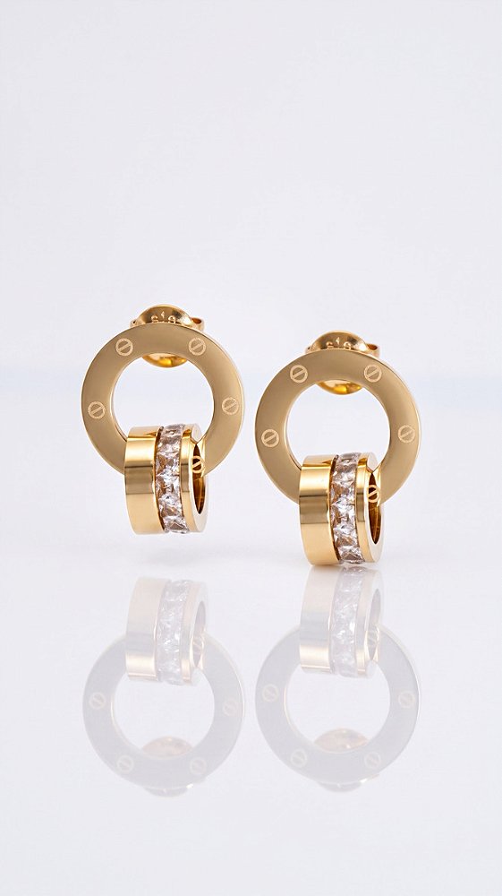 Brinco Love CT Esfera Cravejada Zircônia Banho Ouro 18K