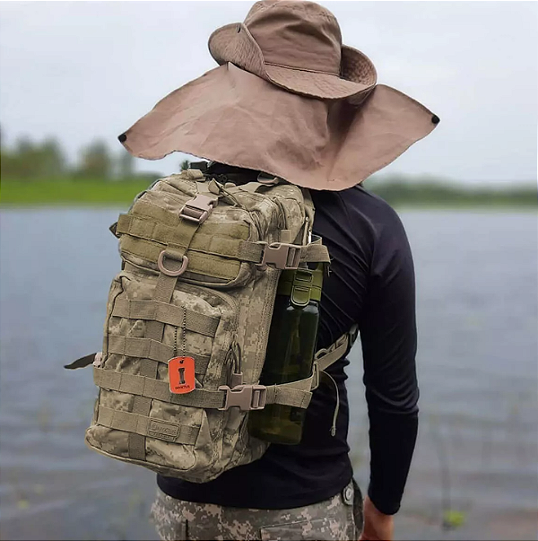 MUCHILA ASSAULT INVICTUS- Camuflada Digital ACU