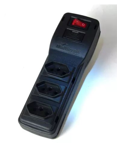 FILTRO DE LINHA 3 TOMADAS PLUG-IN PLASTICO BIVOLT 2200VA MAX  MULTICRAFT