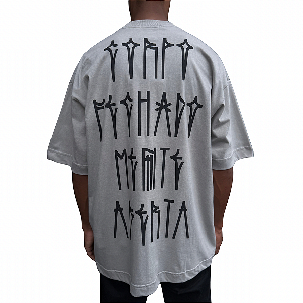 Camiseta Oversized Chronic x Thaíde Corpo Fechado Cinza
