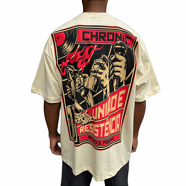 Camiseta Oversized Chronic x Thaíde Resistência Bege