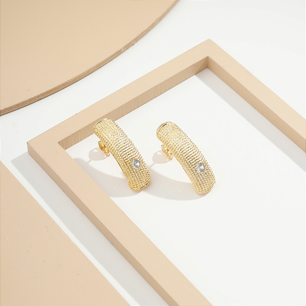 Brinco com pedra de Zirconia