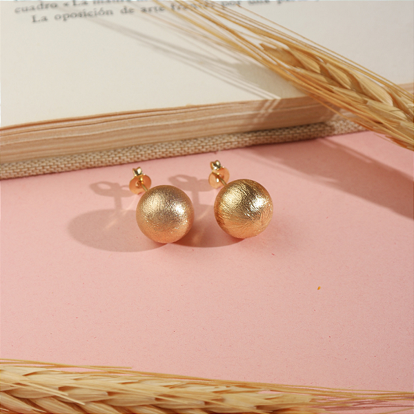 Brinco Bola Jateada Dourada