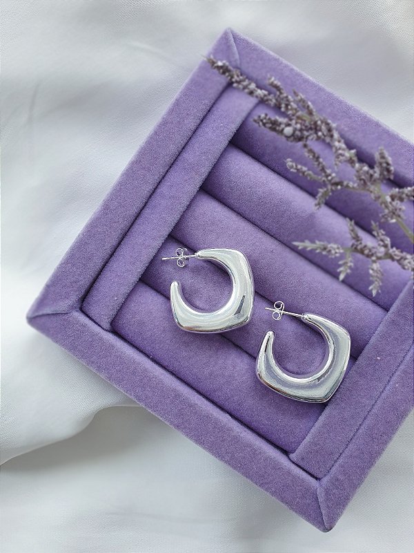 Argola Quadrada Luna