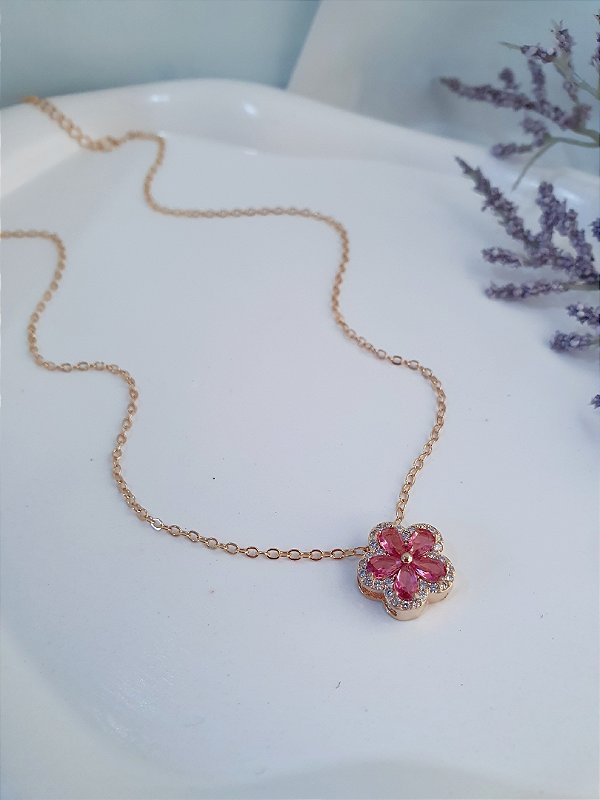 Colar Flor dourado