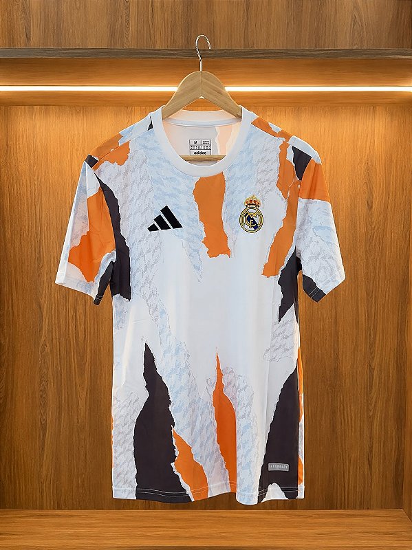 Camiseta Real Madrid Pré-Jogo 2024/25 Branca e Laranja