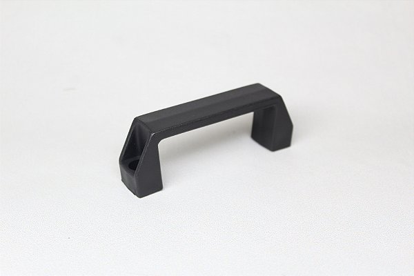 Puxador 107 mm em Poliamida