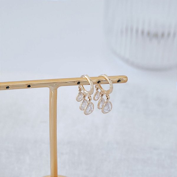 Argolinha Mini com Pingentes de Gotas em Zircônia em Banho de Ouro 18K