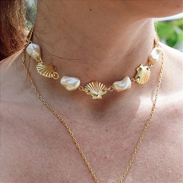 Choker de Pérolas e Conchas em Banho de Ouro 18K