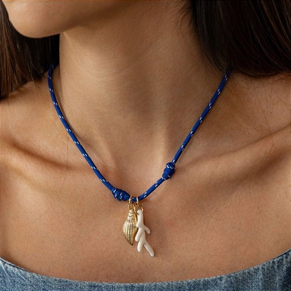 Colar Corda Azul com Pingentes Marítimos em Banho de Ouro 18k