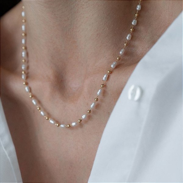 Choker Lumi Mini com Perolas e Banho de Ouro