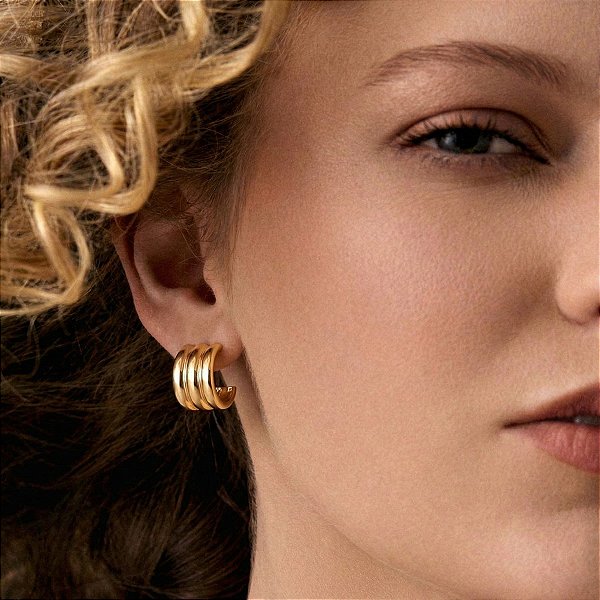 Brinco Chubby - Argola Tripla Minimalista Banhada à Ouro