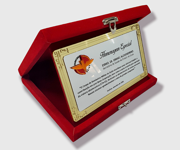 ESTOJO DE VELUDO COM PLACA ACRÍLICA