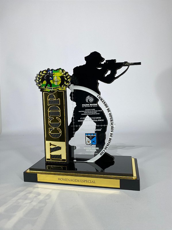 HOMENAGEM MILITAR CAÇADOR