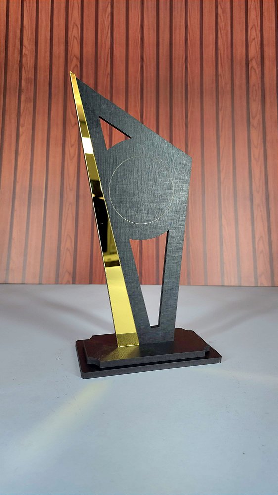 KIT 6 UNIDADES TROFÉUS EM MDF COM APLIQUES EM ACRÍLICO