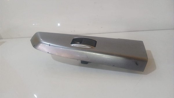 Botão Vidro Elétrico Traseiro Direito Toyota Hilux 2009