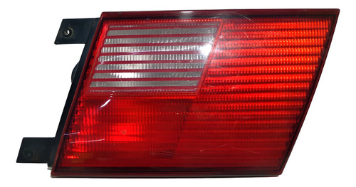 Lanterna Direita Tampa Porta Mala Vw Santana 1999 A 2006