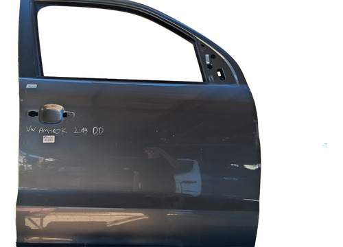 Porta Dianteira Direita Vw Amarok 2019 2011 A 2022 Detalhes Dianteira Direito Cinza