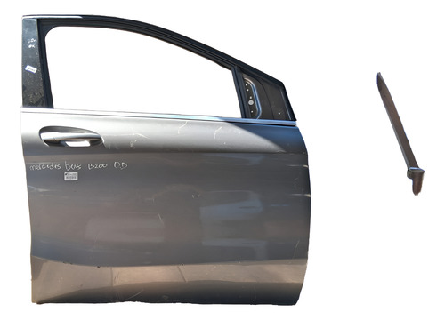 Porta Dianteira Direita Mercedes Benz B200 2013 2014 A 2017 Direito Cinza