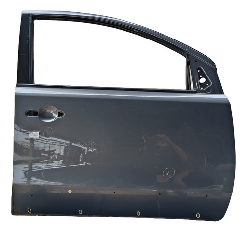 Porta Dianteira Direita Nissan Livina 2010 A 2014 Detalhe Direito Cinza