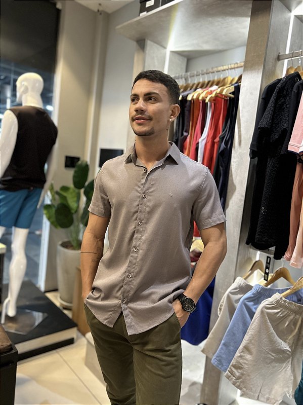 Camisa em linho cinza