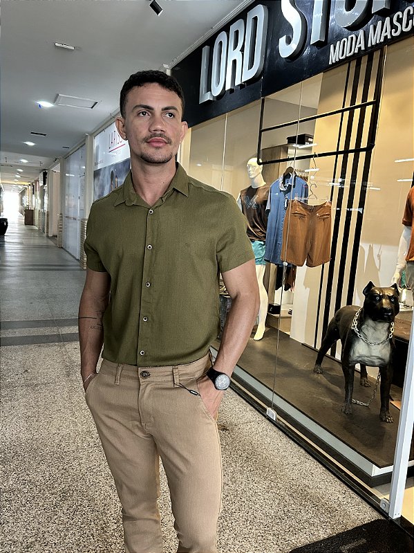 Camisa em linho verde floresta
