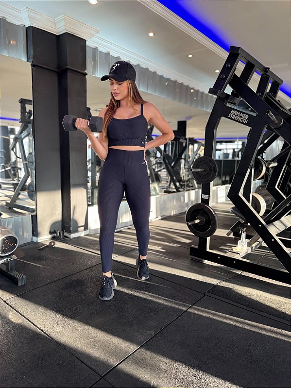 Conjunto fitness feminino Preto, linha Paris Premium, tecido blackout ZERO transparência
