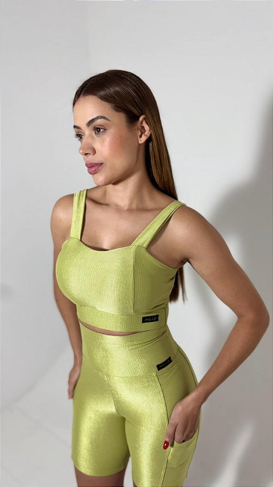 Conjunto Linha Luminous – Verde Pistache -Top alça larga + shorts cós alto com bolso